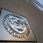 　国際通貨基金（ＩＭＦ）の建物＝２０２４年１０月、ワシントン（ゲッティ＝共同）