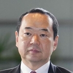 　藤井比早之総務相