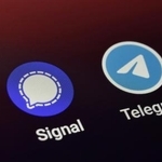 　スマートフォン上の通信アプリ「シグナル」と「テレグラム」