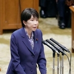 　参院予算委の冒頭、簗前農相について発言する高市首相＝１６日午前