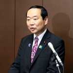 　通信インフラの防御体制を強化するための検討会の開催を発表する藤井総務相＝１６日午後、東京都千代田区