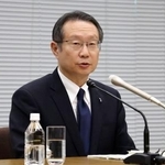 　記者会見する中部電力の安井稔社長＝１６日午後、東京都千代田区