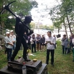 　戦前に神戸市内の鉄道工事現場の崩落事故などで亡くなった朝鮮人労働者の追悼式典＝１８日午後、神戸市兵庫区