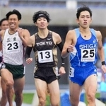　成年男子８００メートル決勝　力走する落合晃（２５）。１分４５秒２１で優勝した＝カクヒログループアスレチックスタジアム