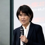　サイバー攻撃の状況について話すトレンドマイクロのエバ・チェンＣＥＯ＝１９日午後、東京都新宿区
