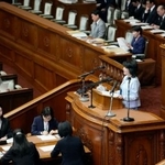 　衆院本会議で趣旨説明する片山財務相＝２０日午後