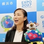 　記者会見する原沢敦美横浜市長＝２０日午後、市役所