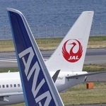 　全日本空輸機と日本航空機