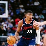 　ＮＢＡのキングズ戦でプレーするクリッパーズの八村＝イングルウッド（ＮＢＡＥ・ゲッティ＝共同）