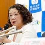 　記者会見する連合の芳野友子会長＝２２日午後、東京都千代田区