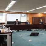 　官民ネットワークの会議＝２２日午後、環境省