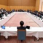 　「ＡＩ・デジタル改革推進会議」の初会合＝２２日午後、首相官邸