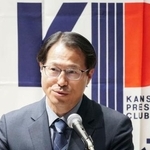 　関西プレスクラブの会合で講演する韓国の李泳采駐大阪総領事＝２２日午後、大阪市