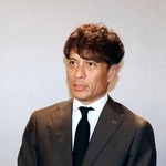　ＡＦＣの臨時総会後、取材に応じる日本協会の日本サッカー協会の宮本恒靖会長＝２３日、東京都内