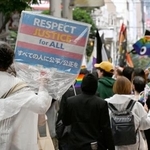 　ＬＧＢＴＱ＋の権利や尊厳を訴える「みやぎにじいろパレード２０２６」＝２４日午後、仙台市