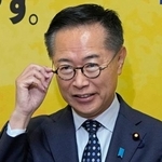 　衆院選挙制度を巡る国民民主党の会合後、記者会見する古川代表代行＝２８日午前、国会