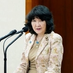 　衆院財務金融委で答弁する片山財務相＝２８日午前