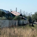 　２８日、スペイン・ウルダで起きた列車事故の現場（ＡＰ＝共同）