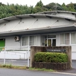 　松江市立東出雲学校給食センター＝３０日午後、松江市