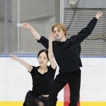 　アイスダンスの本田真凜（左）と宇野昌磨組＝７月、東京辰巳アイスアリーナ