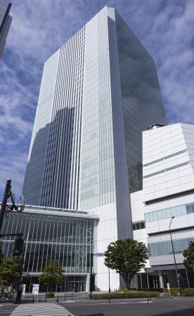 　横浜市役所＝横浜市中区