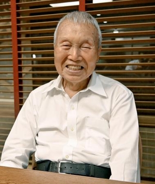　ブラジル・サンパウロから平和記念式典に参列し、取材に応じる盆子原国彦さん＝６日、広島市中区