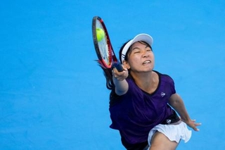 　シンシナティ・オープン３回戦でマディソン・キーズと対戦する伊藤あおい＝１１日、シンシナティ（イマジンイメージズ・ロイター＝共同）