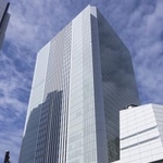 　横浜市役所＝横浜市中区