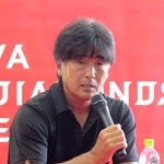　記者会見する三菱重工浦和の堀孝史監督＝１日、さいたま市