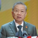 　ベトナムの首都ハノイで開かれた式典で演説するトー・ラム共産党書記長＝２０２４年１２月（共同）
