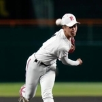 　旭川志峯戦に先発した広陵・堀田＝甲子園