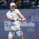 　シンシナティ・オープンの男子シングルス１回戦でプレーする錦織圭＝シンシナティ（ゲッティ＝共同）