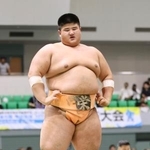 　相撲個人準々決勝で敗れた埼玉栄・田宮愛喜＝ヤマタスポーツパーク鳥取県民体育館