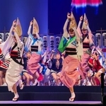 　「阿波おどり」のオープニングイベントで披露された演舞＝１１日午後、徳島市