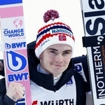 　ノルディックスキーの世界選手権ジャンプ男子個人ラージヒルで、スーツの規定違反で失格となったノルウェーのマリウス・リンビク＝３月、トロンヘイム（共同）