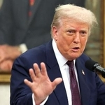 　６日、米ホワイトハウスで話すトランプ大統領（ロイター＝共同）