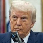 　６日、ワシントンで記者会見するトランプ米大統領（ＡＰ＝共同）