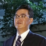 　牛久保敏文氏