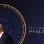 　トランプ米大統領＝１５日、アンカレジ（ＡＰ＝共同）