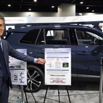 　トヨタ自動車の安全への取り組みについて説明する自動運転開発責任者の鯉渕健氏＝２６日、米ジョージア州アトランタ（共同）