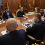 　２７日、モスクワのクレムリンで開かれたロシアの政府会合（タス＝共同）