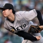 　６回１失点で１０勝目を挙げた巨人・山崎＝甲子園