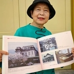 　写真集「愛しの門司港」を自費出版した内山昌子さん