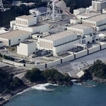　宮城県の東北電力女川原発。手前が２号機＝２０２４年１０月