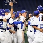 　パナソニックにサヨナラ勝ちし喜ぶ王子ナイン＝東京ドーム