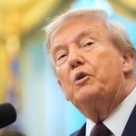 　宇宙統合軍司令部の移転に関して話すトランプ米大統領＝２日、ワシントンのホワイトハウス（ＡＰ＝共同）