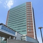 　三重県鈴鹿市役所の庁舎
