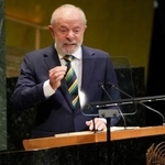 　国連で演説するブラジルのルラ大統領＝２３日、ニューヨーク（ＡＰ＝共同）
