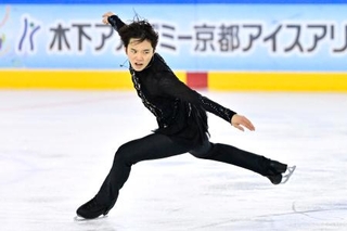 　男子フリー　演技する友野一希＝木下アカデミー京都アイスアリーナ