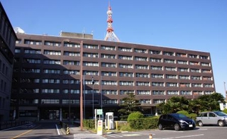 　三重県庁＝津市